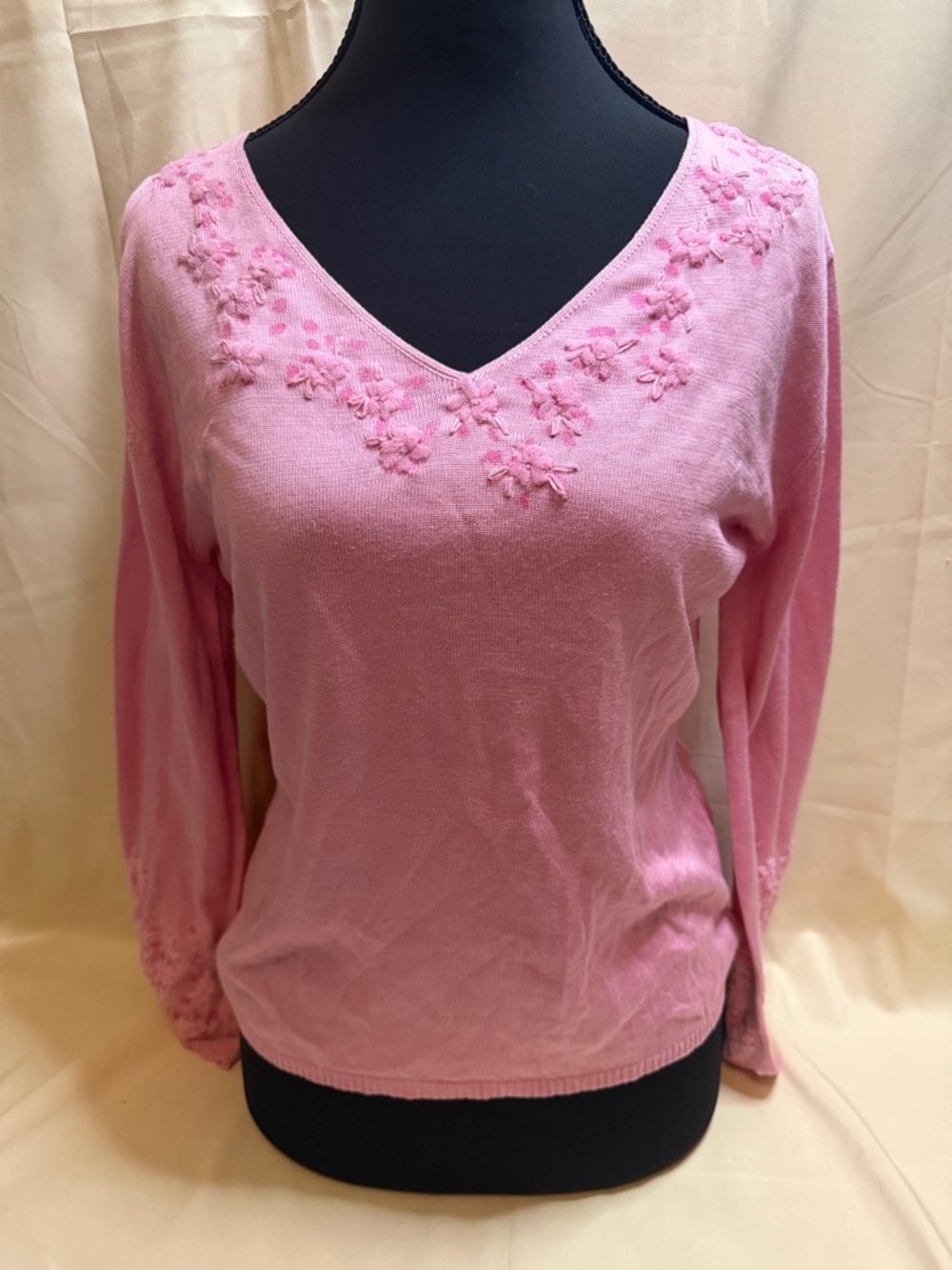 Women's Pink V-Neck Embroidered Floral Sweater Top